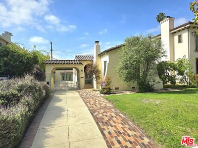 2327 Midvale Ave, Los Angeles, CA, 90064