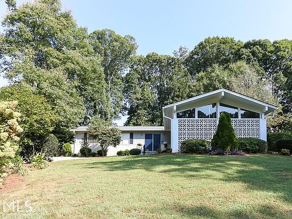 2nd image of 4228 Bonaparte Dr