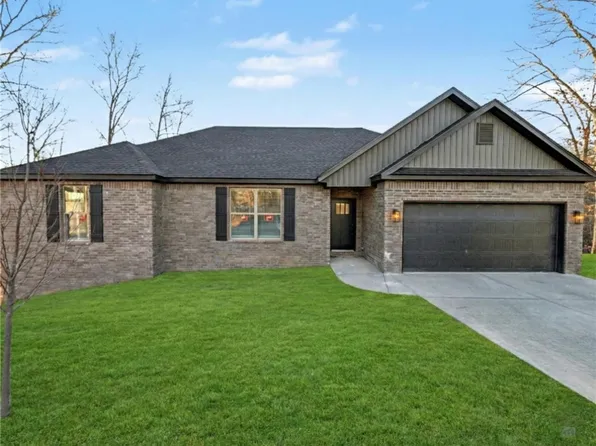 42 Cawood Dr, Bella Vista, AR 72714