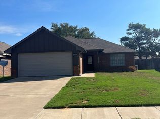 19431 King Ranch Dr, Flint, TX 75762