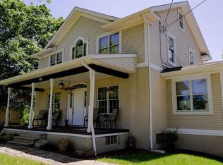 44 Swartz Rd, Akron, OH 44319