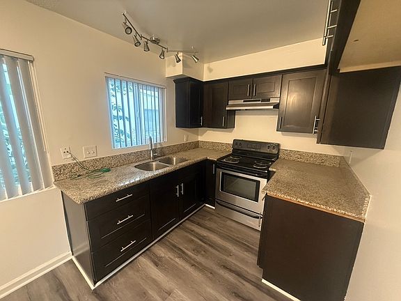 3rd image of 4466 University Ave APT 5