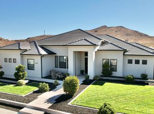 3522 E Blackbrush Dr, St George, UT 84790