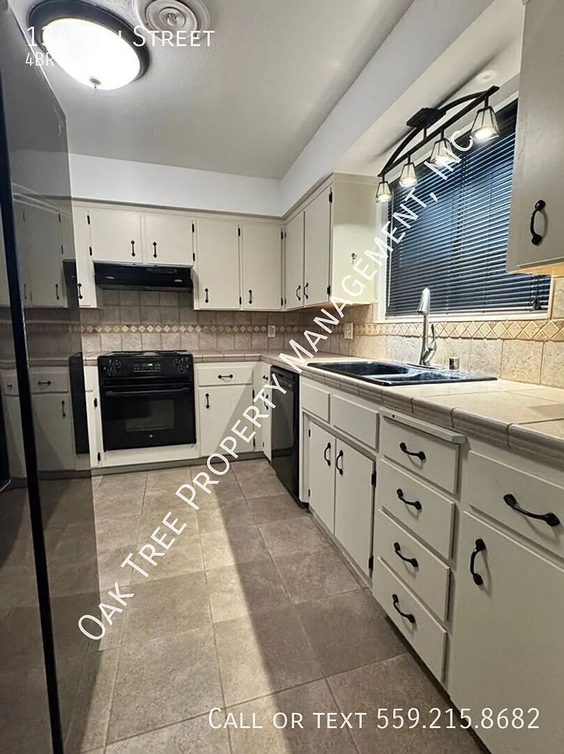 134 Ninth St. (Bullard & Minnewawa) — Photo 4