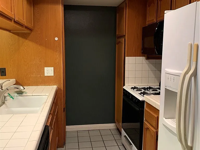 11620 Warner Ave #524 — Photo 8
