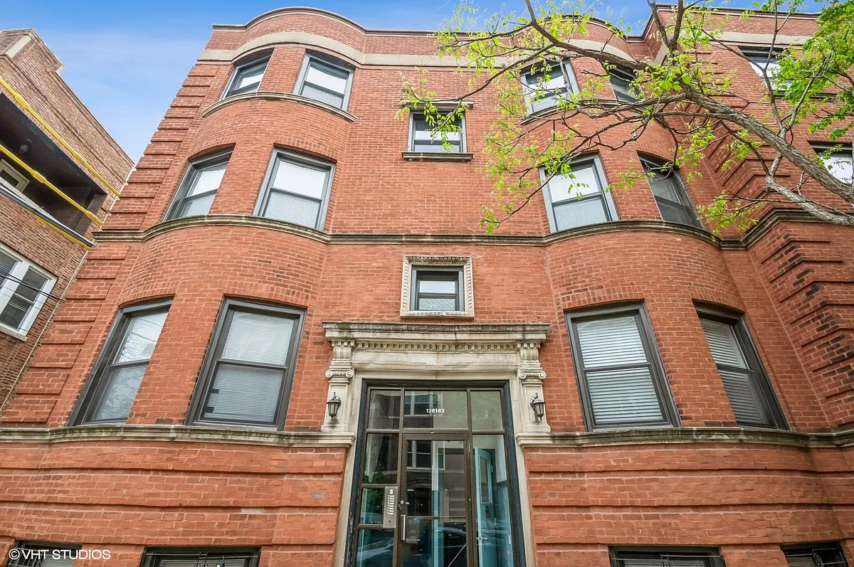 Building Photo - 1363 W Sunnyside Ave #G