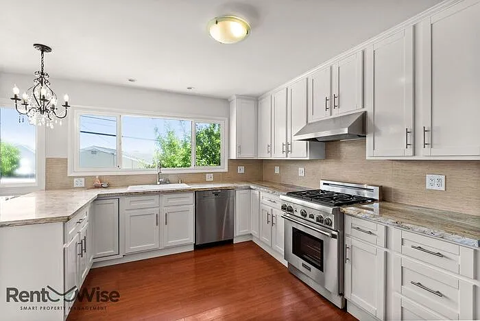 1120 Oakwood Dr — Photo 12