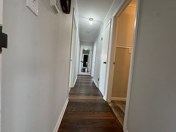 5th image of 2121 Ridge Rd