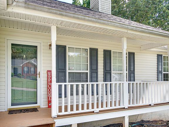 3rd image of 5542 Chestnut Creek Ln