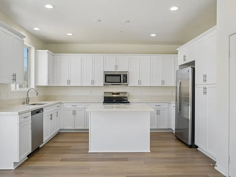 Yucaipa's New Rental Homes, Aviana Homes — Photo 72