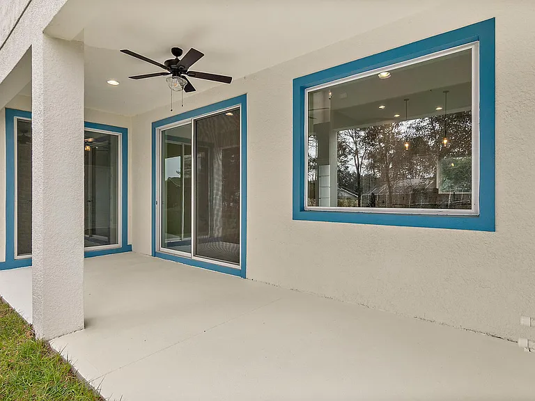 32 Wentworth Ln — Photo 6
