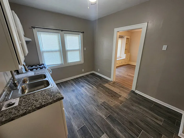 15816 Grovewood Ave — Photo 26