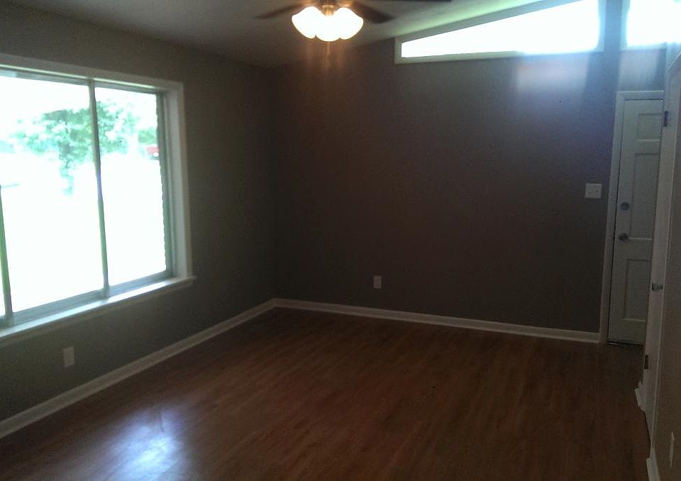 2nd image of 604 Meeks St