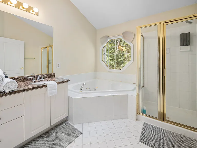 1027 Grand Oak Way — Photo 13