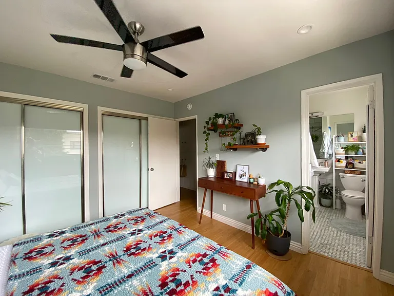 2111 E Bermuda St #5 — Photo 11
