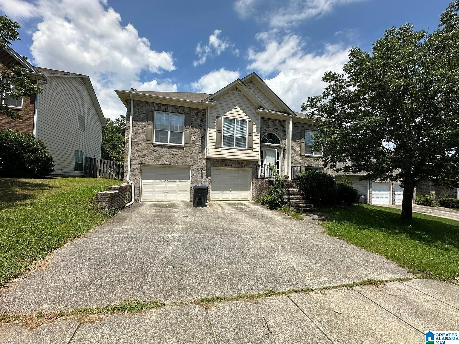 4 bed, 3.0 bath, 2290 sqft, $2,500 — Photo 2