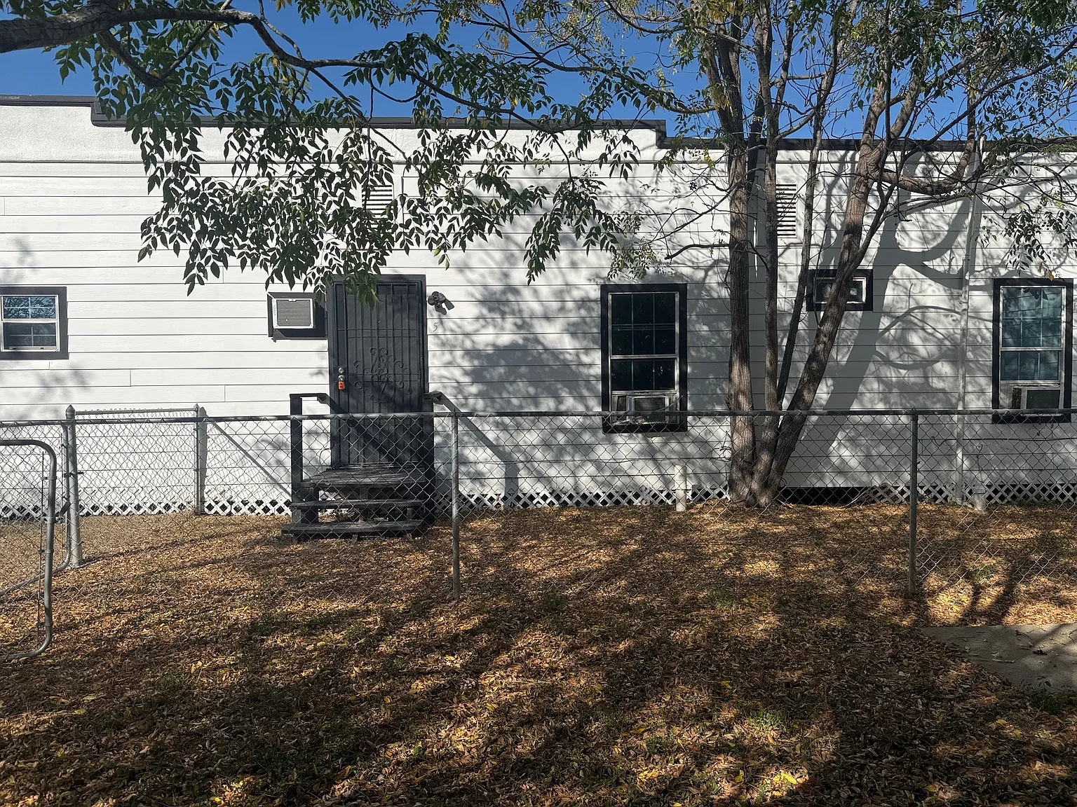 1 bed, 600 sqft, $600 — Photo 1