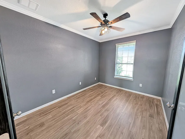 1328 Ventura Creek Dr — Photo 6