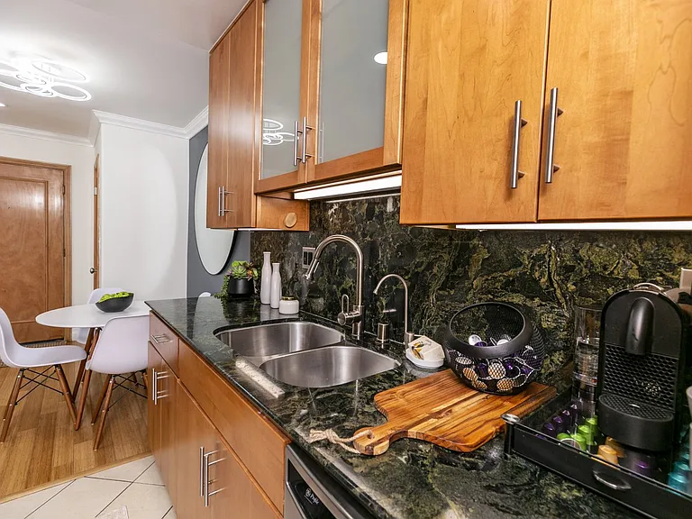 2721 2nd St #106 — Photo 9
