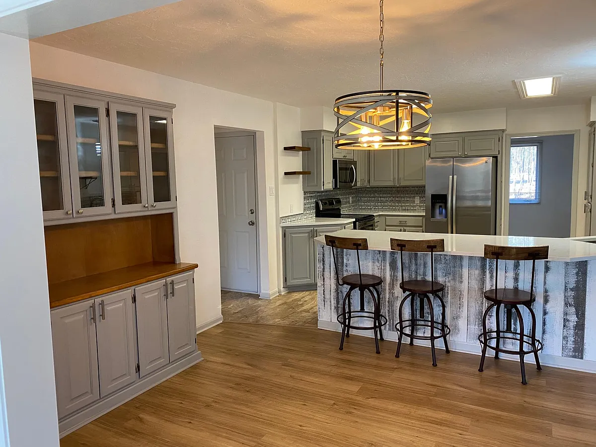 Building Photo - 10 Orilla Ln