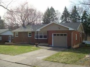 1672 Lois Ln, Bethlehem, PA 18018