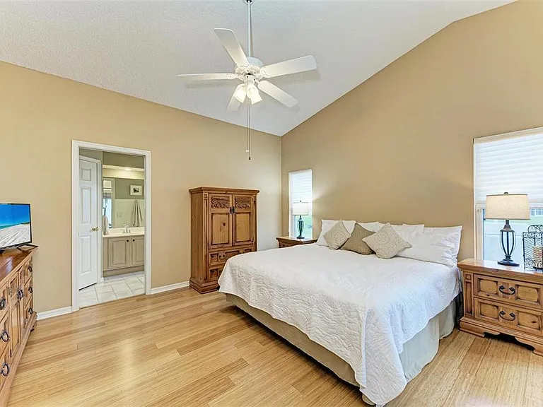 4936 Linsey Ct — Photo 19