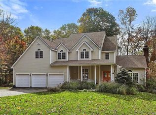 17 Col Ferris Rd, South Salem, NY 10590