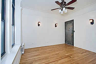 Rented by Barkoff Residential 