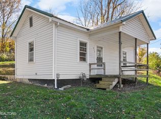 817 Main St, Jacksboro, TN 37757