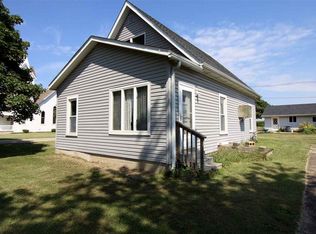 2823 W Main St, Edelstein, IL 61526