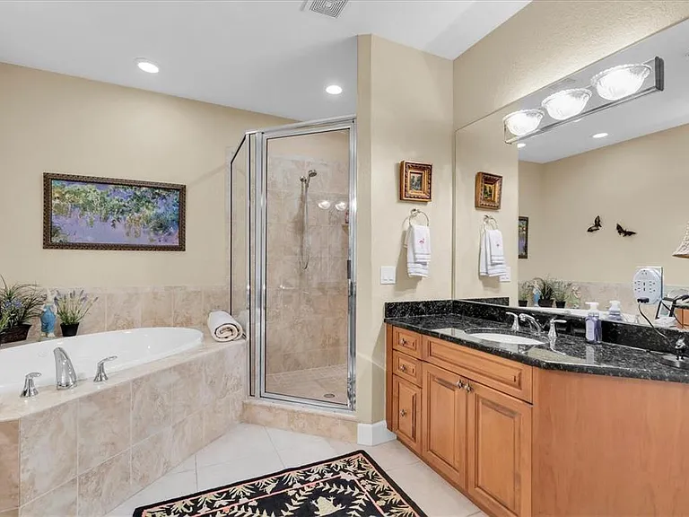 300 Capri Blvd #6 — Photo 29