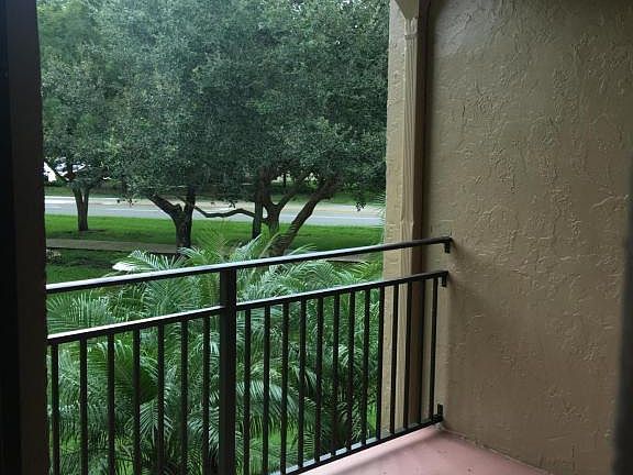 2nd image of 431 Lakeview Dr APT 203