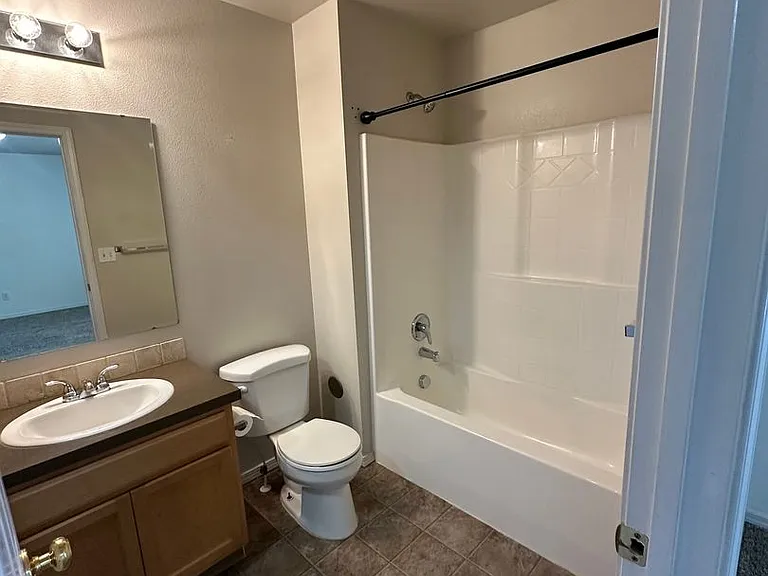 4258 S Glenmere Way — Photo 10