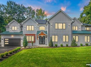 23 Brook Rd, Upper Saddle River, NJ 07458