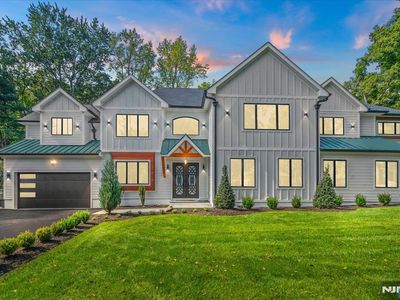 23 Brook Rd, Upper Saddle River, NJ, 07458