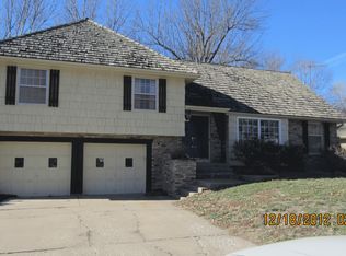 106 Hillcrest Rd, Belton, MO 64012