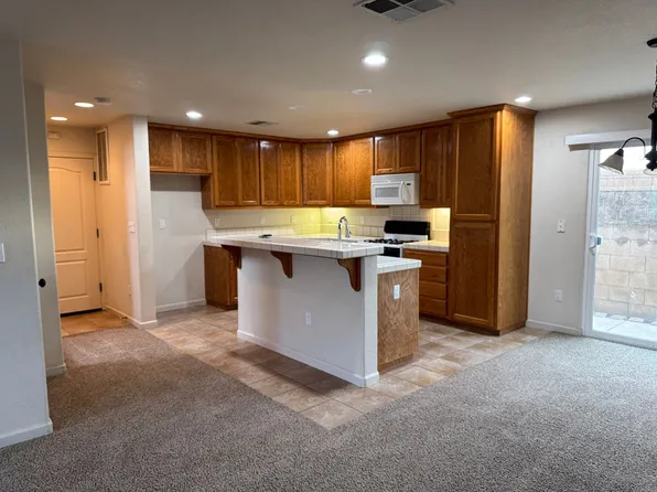 750 Odilia Ct, Gustine, CA 95322