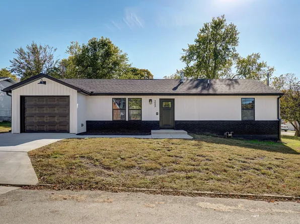 212 W South Street, Mt Vernon, MO 65712