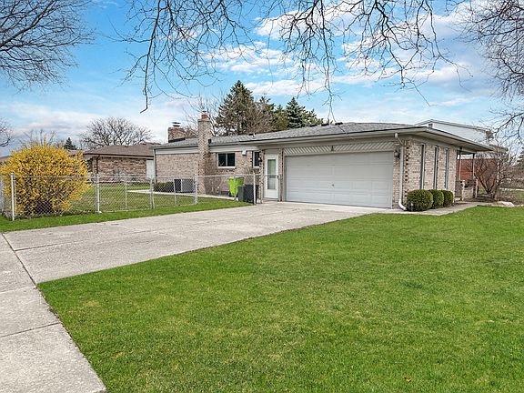 4th image of 3007 Warrington Dr