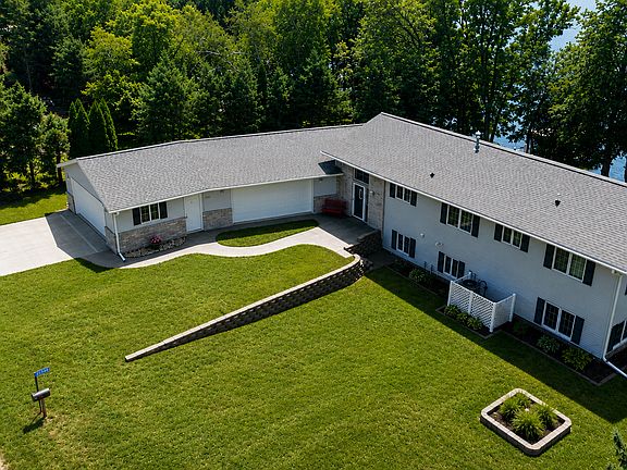 2nd image of 48210 Flicker Ln