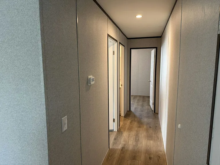 156 Lakeside Garden Cir #156 — Photo 14