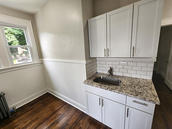 4th image of 620 N Pearl St APT 5