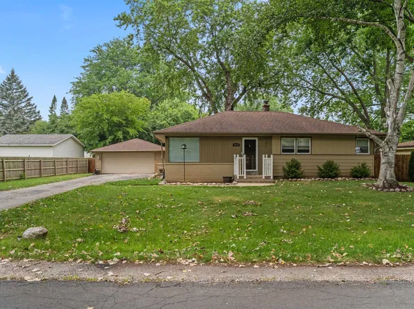 7615 N Delta Pl, Milwaukee, WI 53223