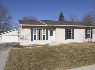 2202 S 13th St, Manitowoc, WI 54220