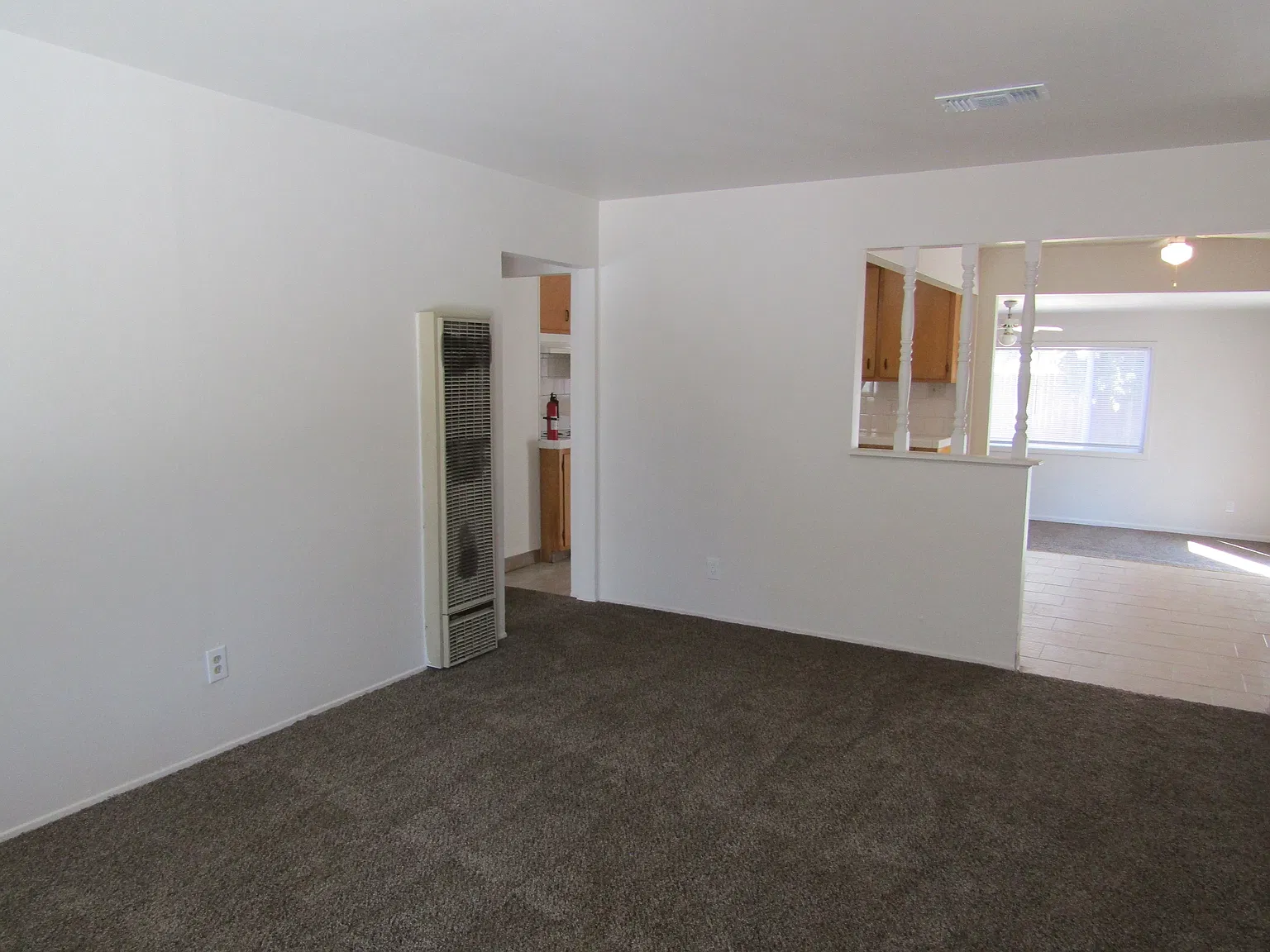 3 bed, 1200 sqft, $2,250 — Photo 4
