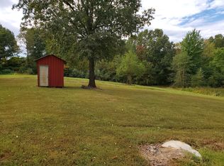 3205 Battleford Rd, Stonefort, IL 62987