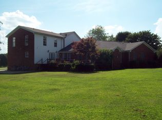 106 Meadow Ln, Rogersville, AL 35652