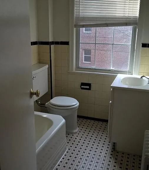 2824 Devonshire Pl NW #110 — Photo 7