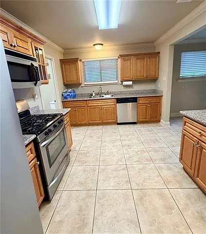 2 bed, 1.0 bath, 820 sqft, $1,450 — Photo 4