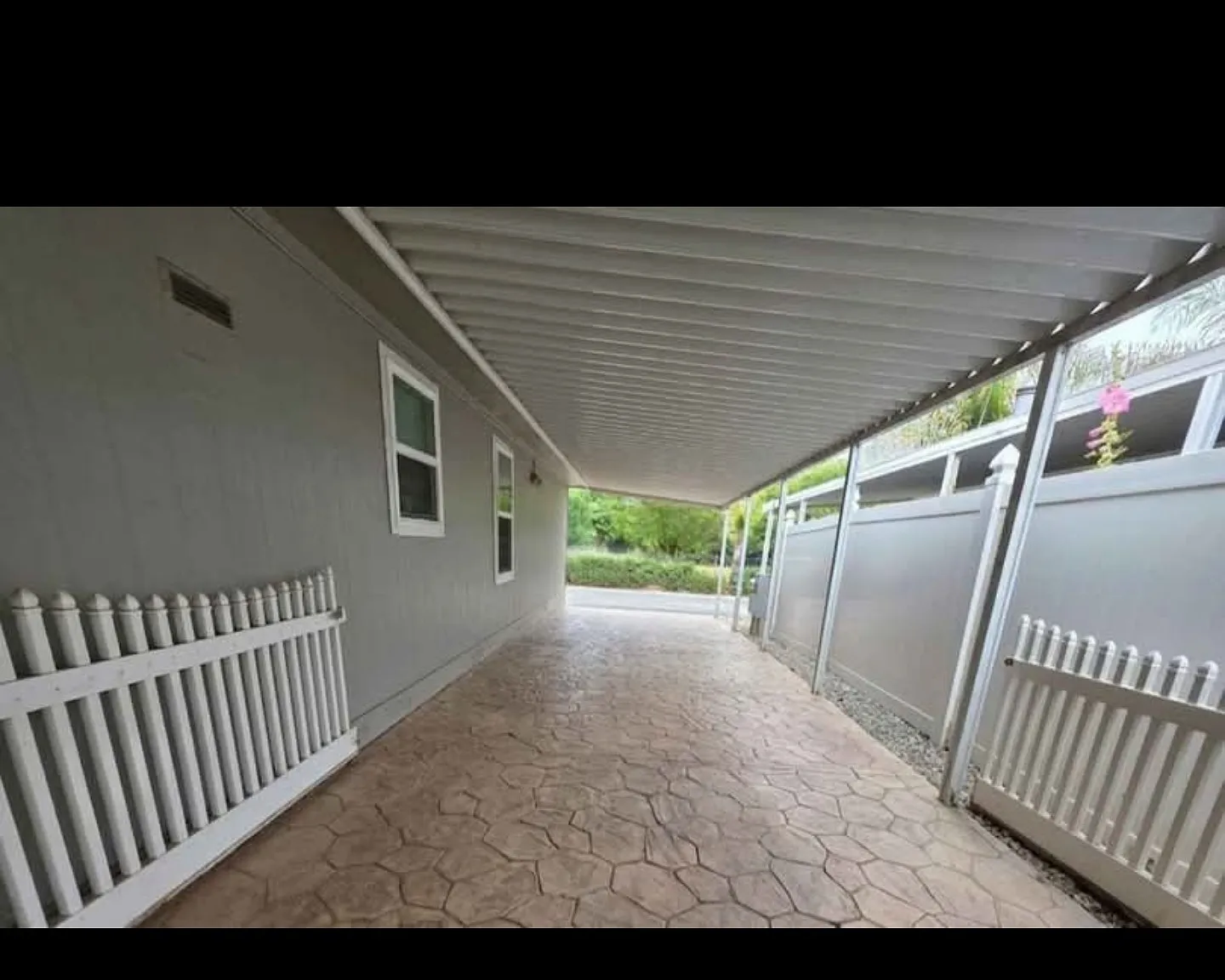 3 bed, $2,799 — Photo 2